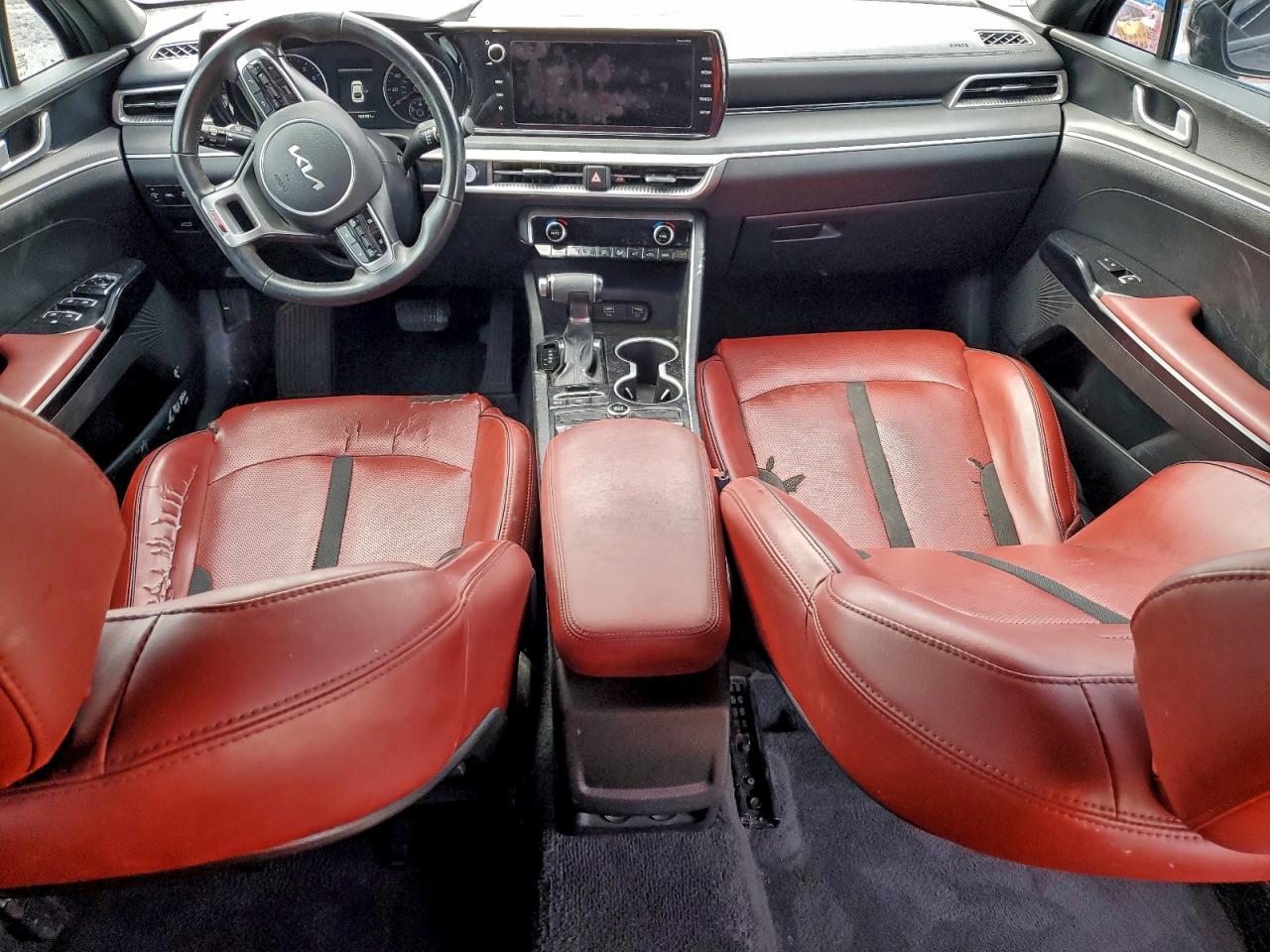2022 KIA K5