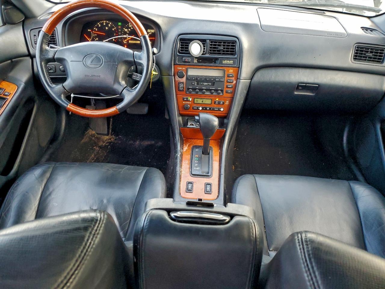 2000 LEXUS Es 300