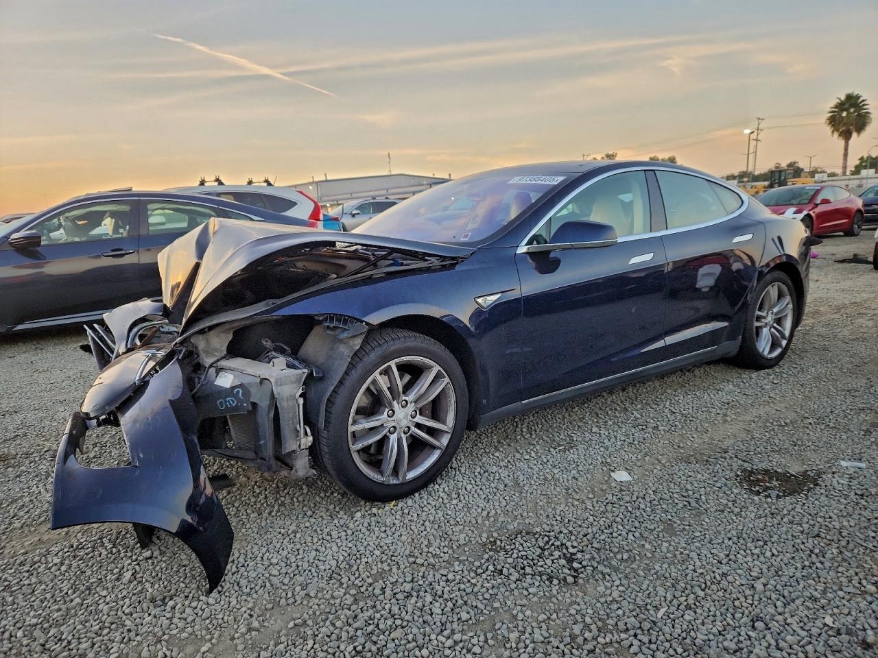 2013 TESLA MODEL S