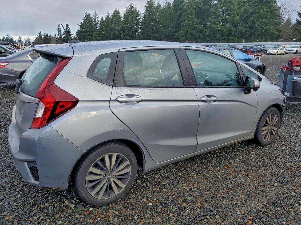 2017 HONDA FIT