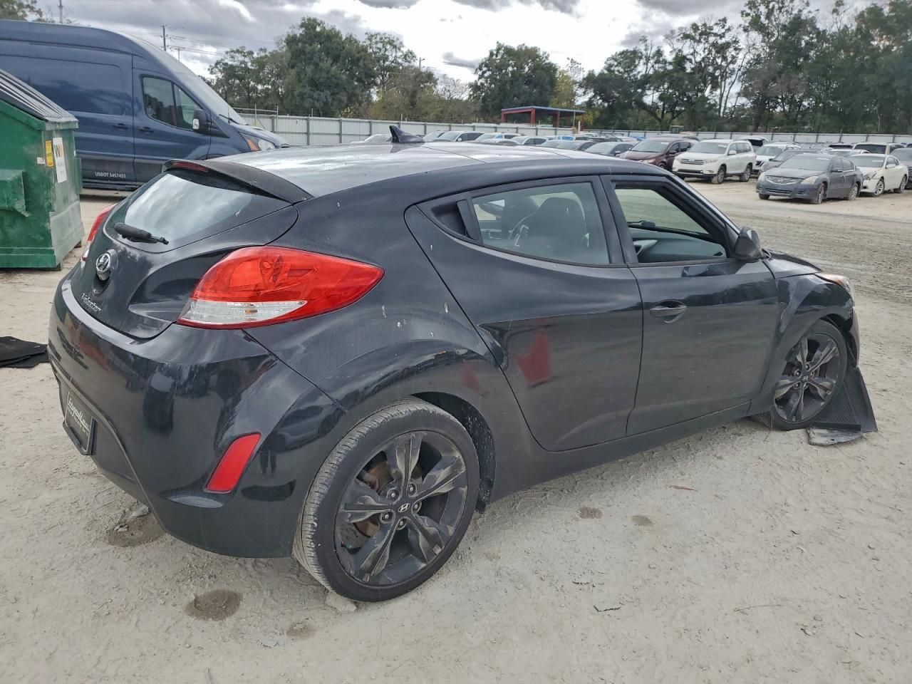 2017 HYUNDAI VELOSTER