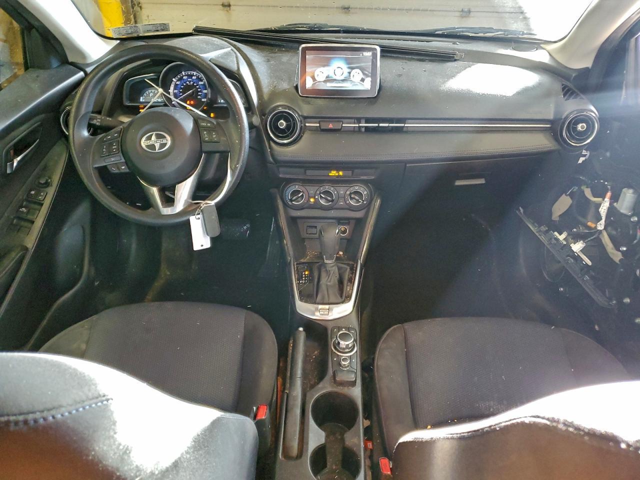 2016 TOYOTA SCION