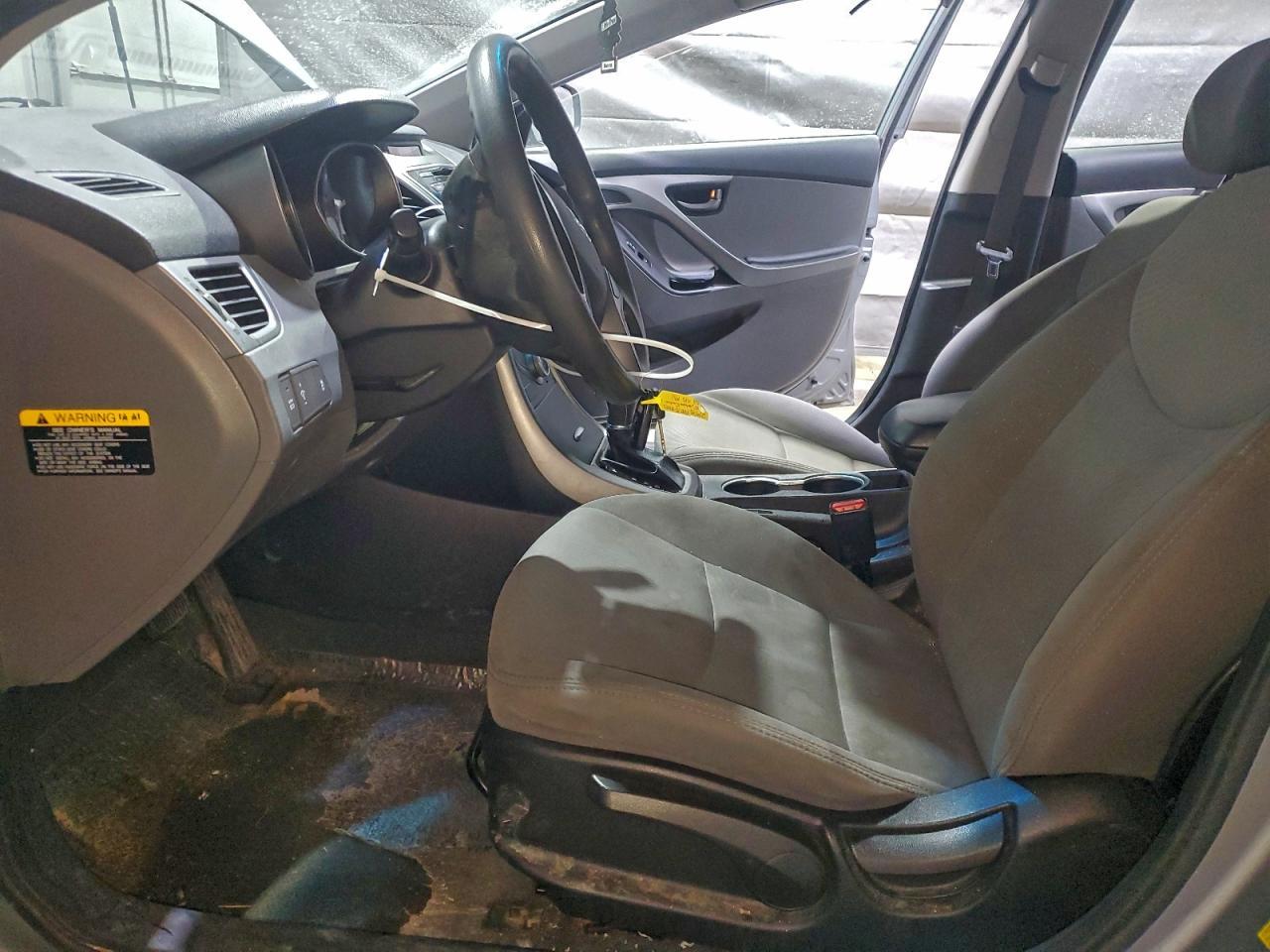 2016 HYUNDAI ELANTRA