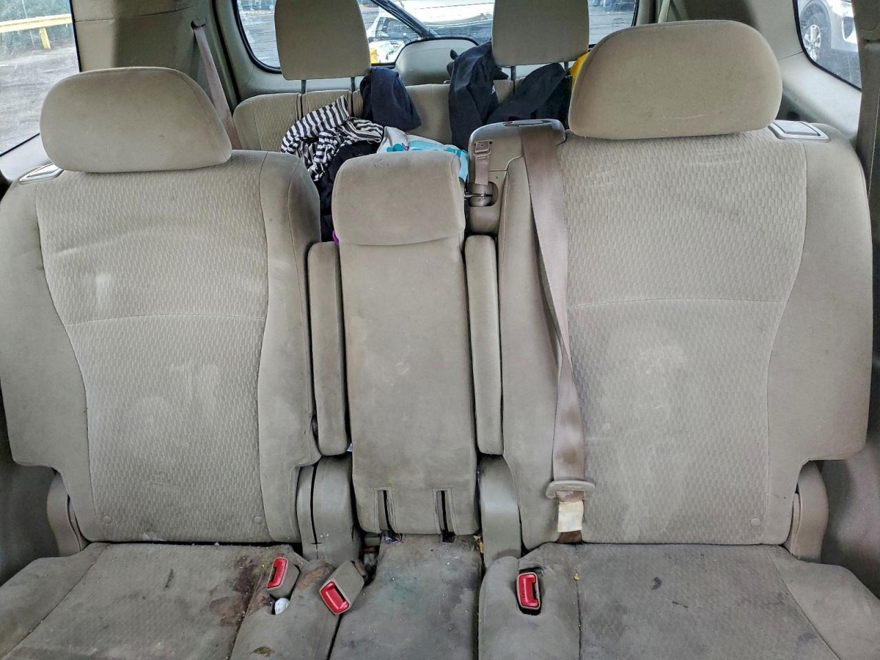 2010 TOYOTA HIGHLANDER