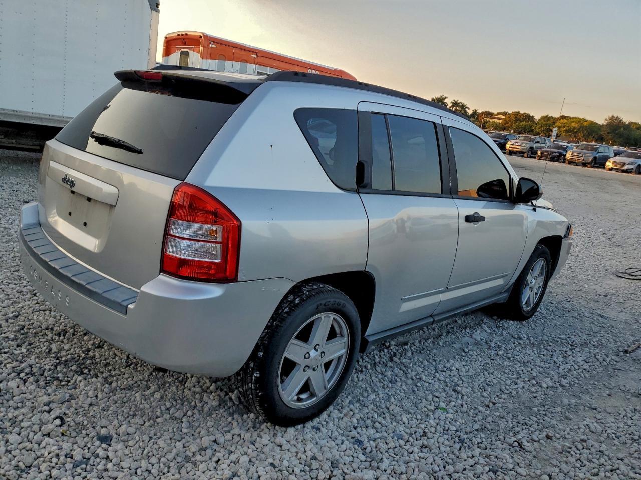 2008 JEEP Compass