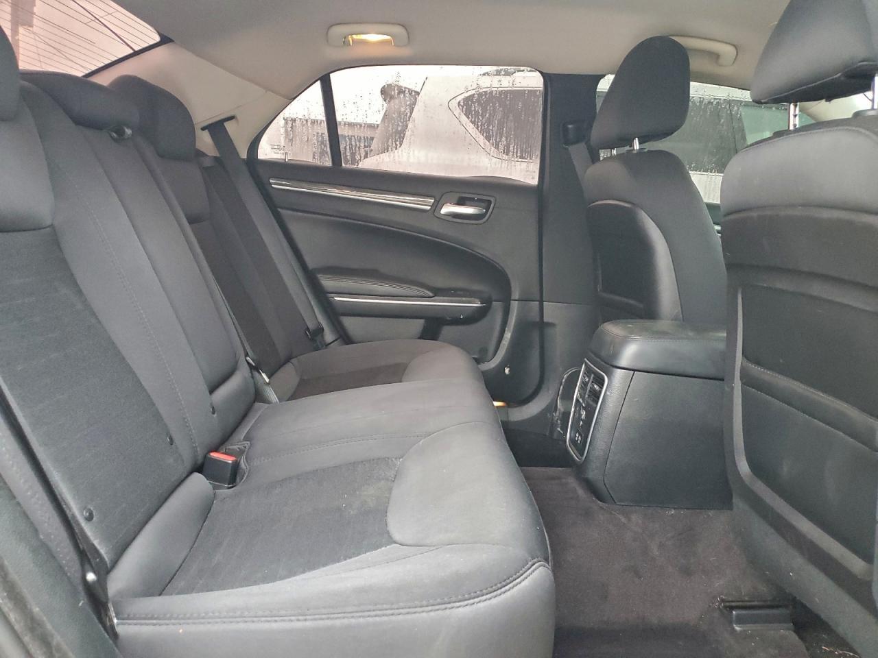 2018 CHRYSLER 300