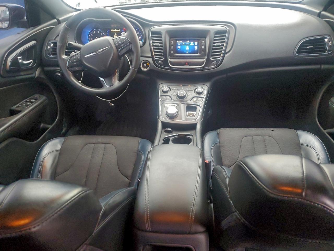 2016 CHRYSLER 200