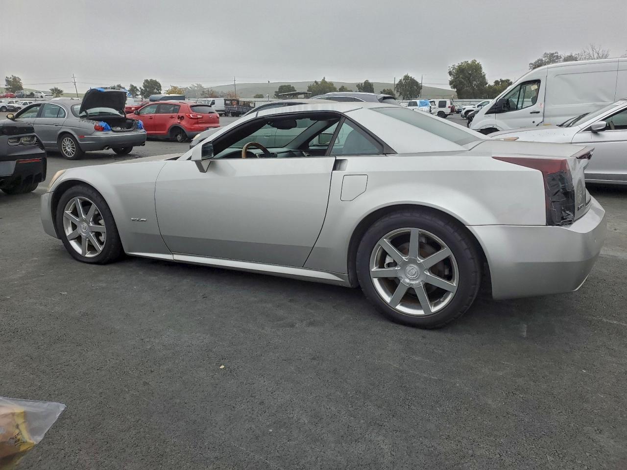 2004 CADILLAC Xlr