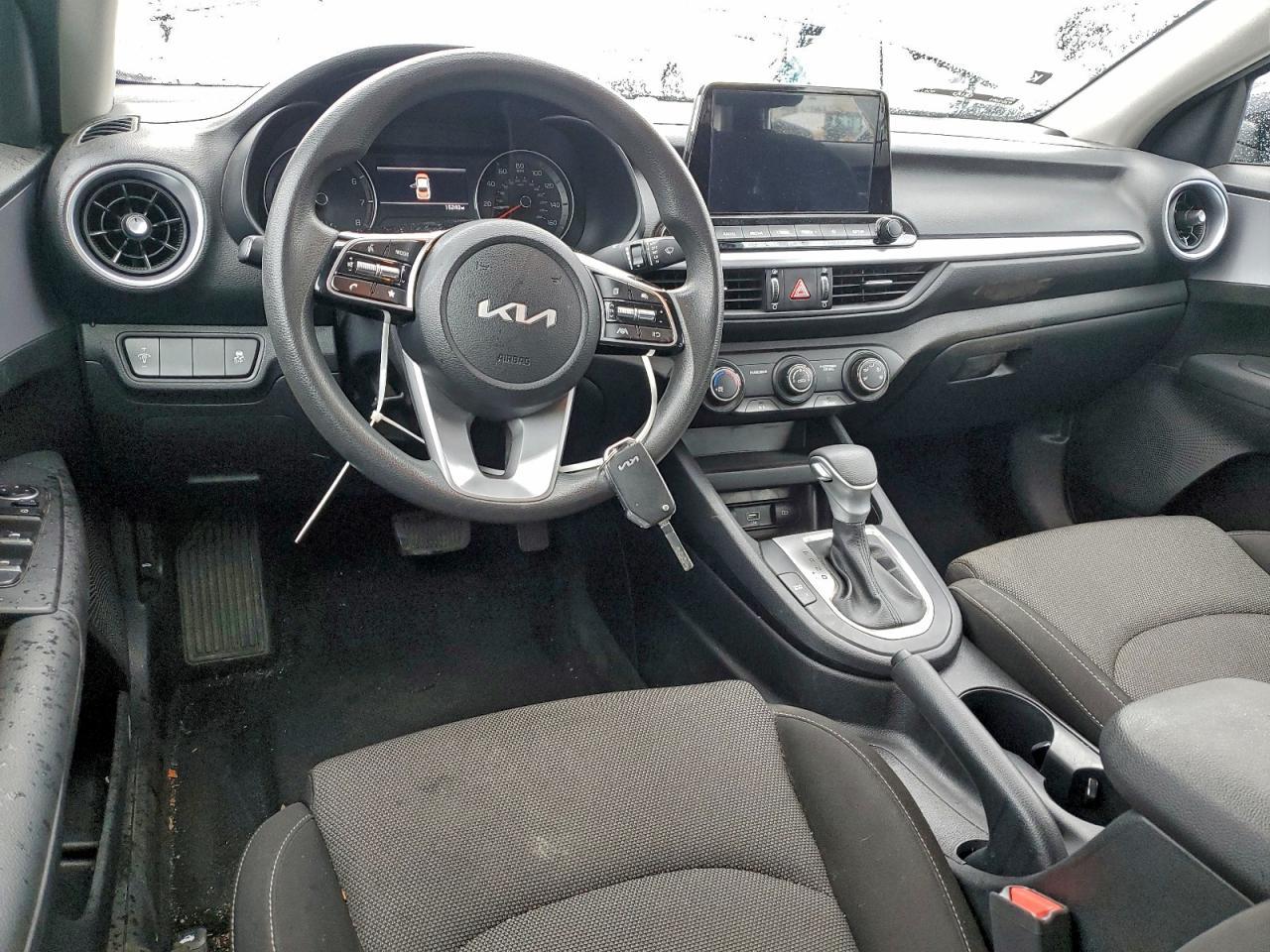 2024 KIA FORTE