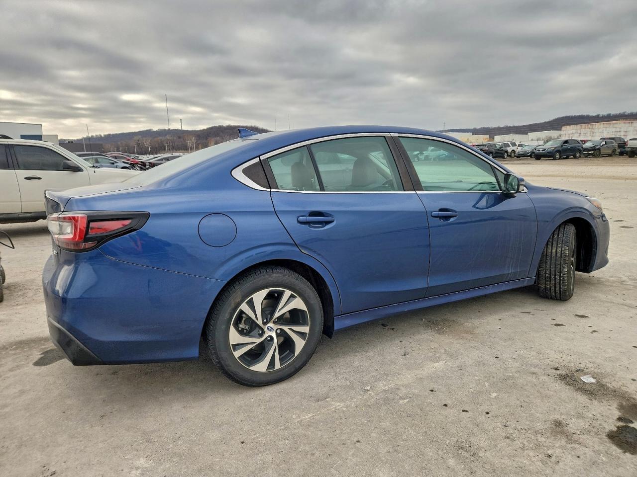 2020 SUBARU Legacy
