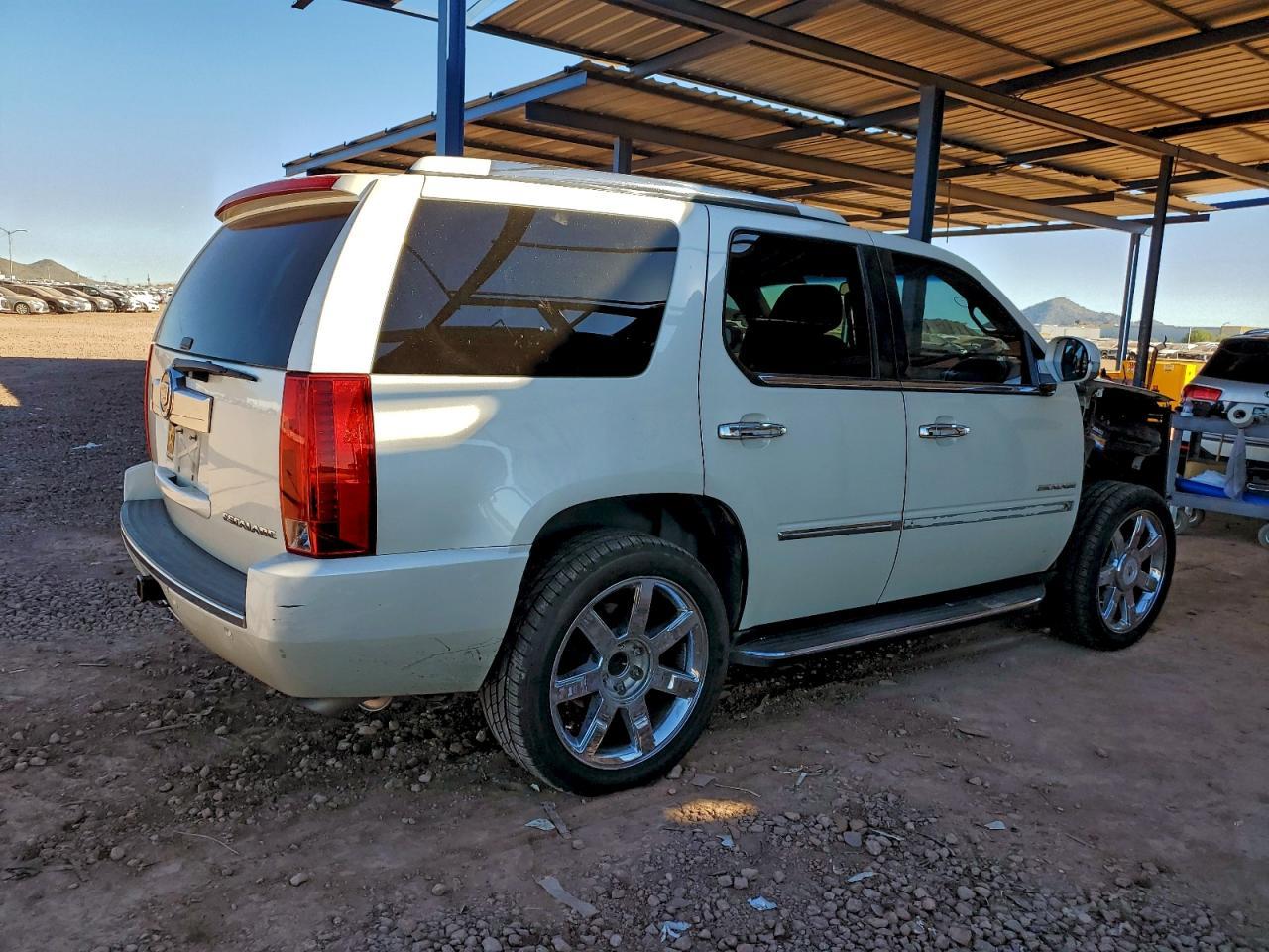 2014 CADILLAC ESCALADE