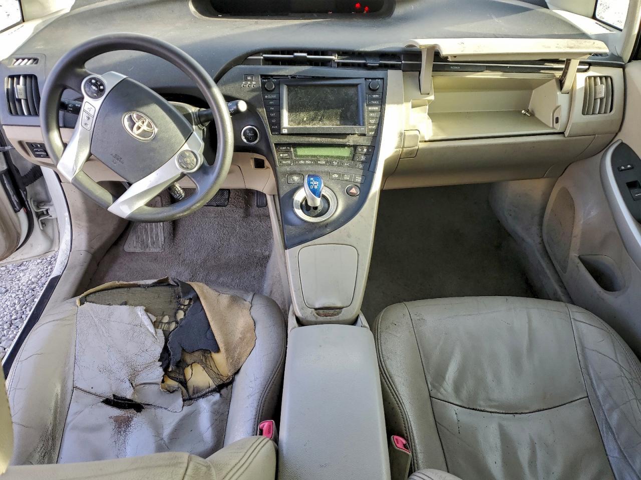 2011 TOYOTA PRIUS
