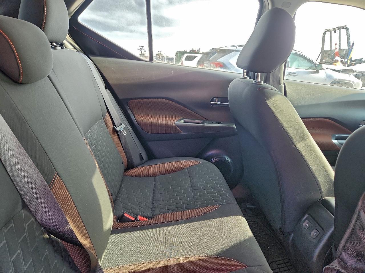 2021 NISSAN KICKS