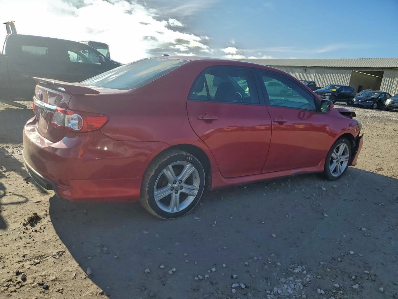 2013 TOYOTA COROLLA