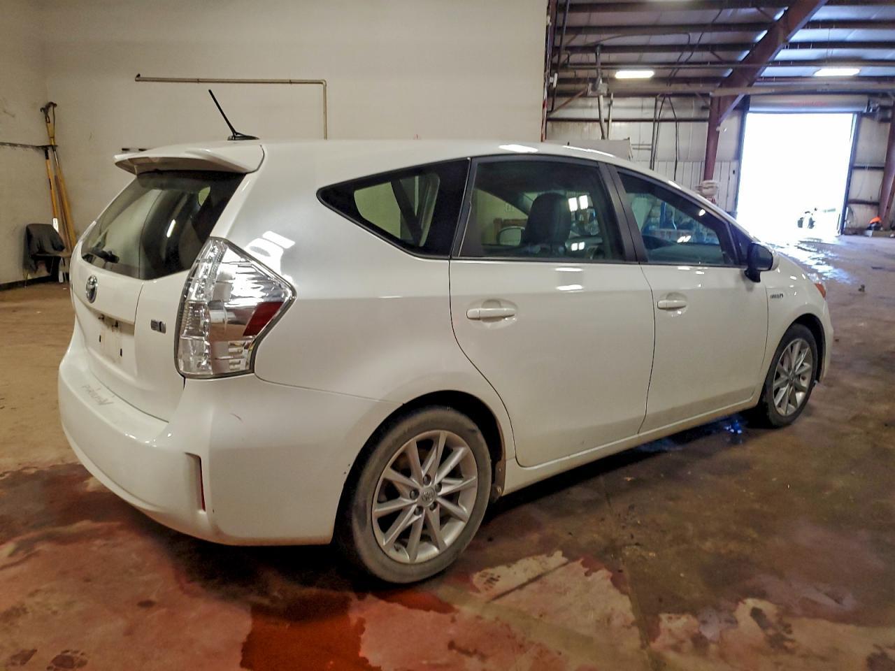 2012 TOYOTA PRIUS V
