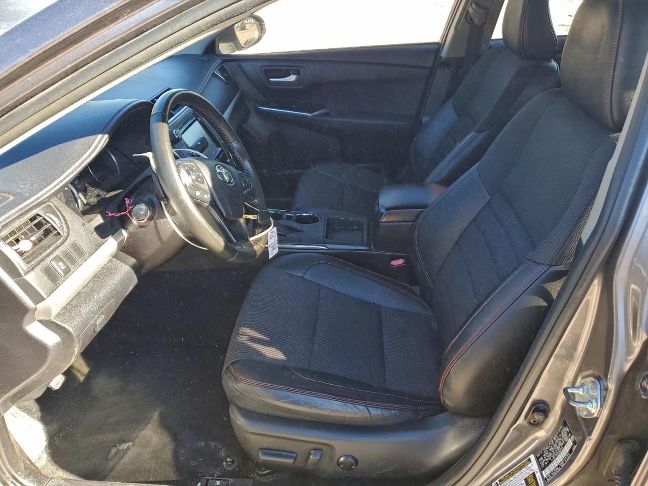 2016 TOYOTA CAMRY