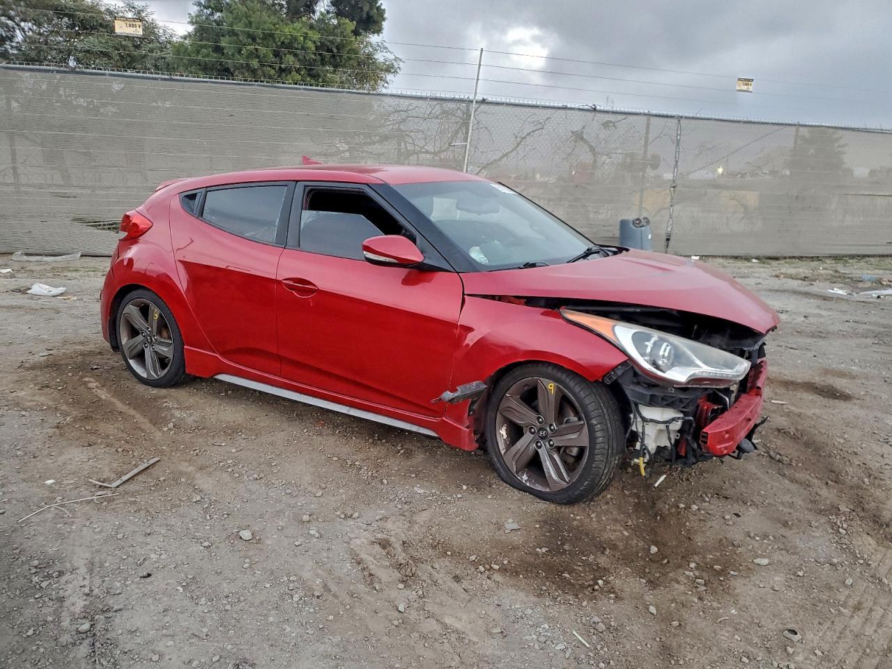 2013 HYUNDAI VELOSTER