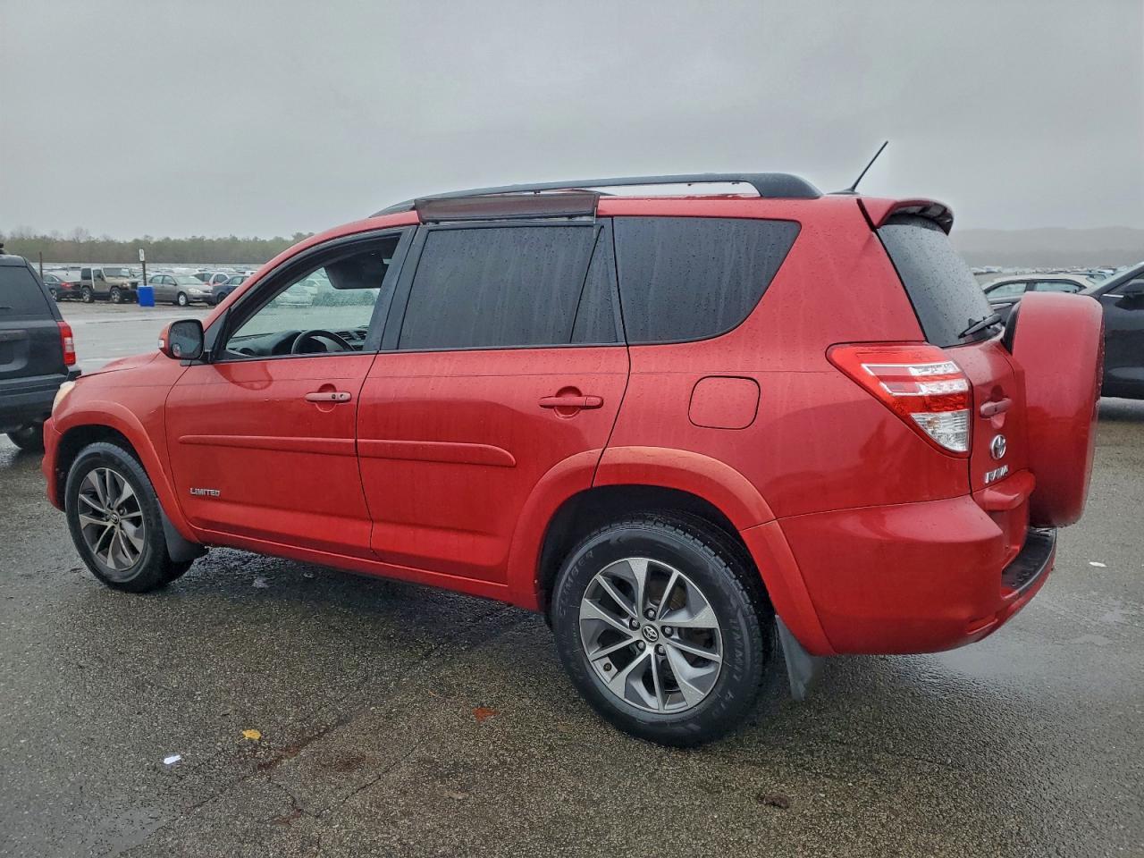 2011 TOYOTA RAV4
