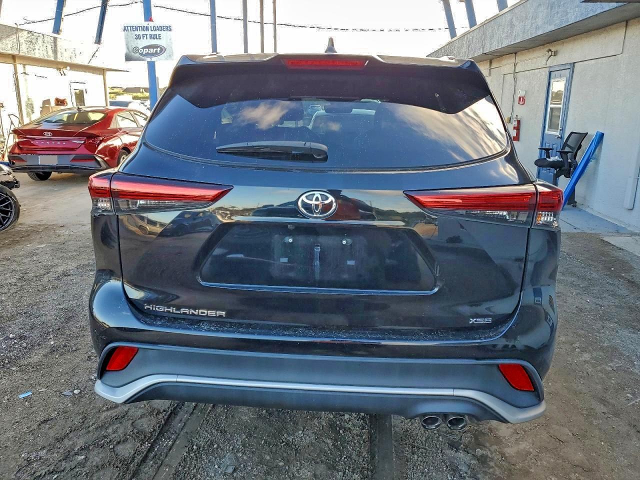 2022 TOYOTA HIGHLANDER