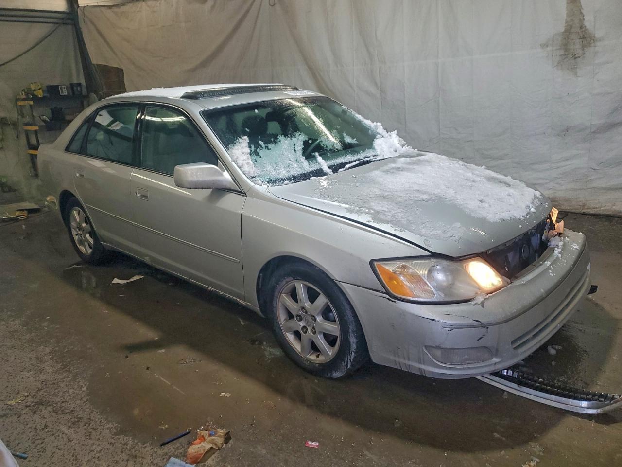 2001 TOYOTA Avalon