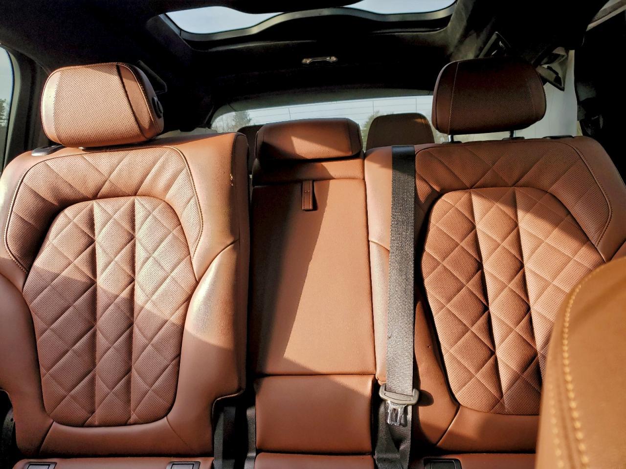 2023 BMW X7
