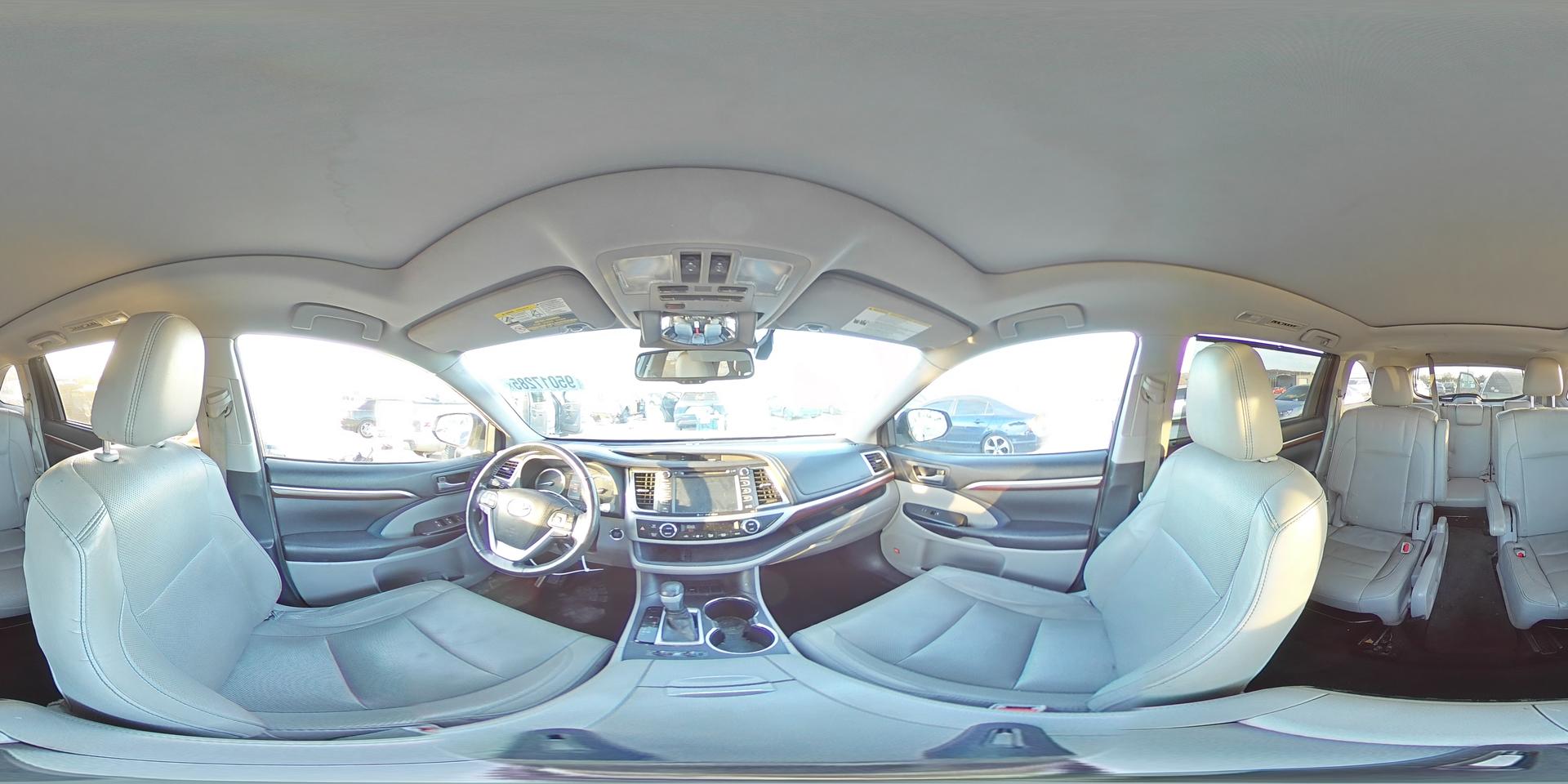 2016 TOYOTA HIGHLANDER