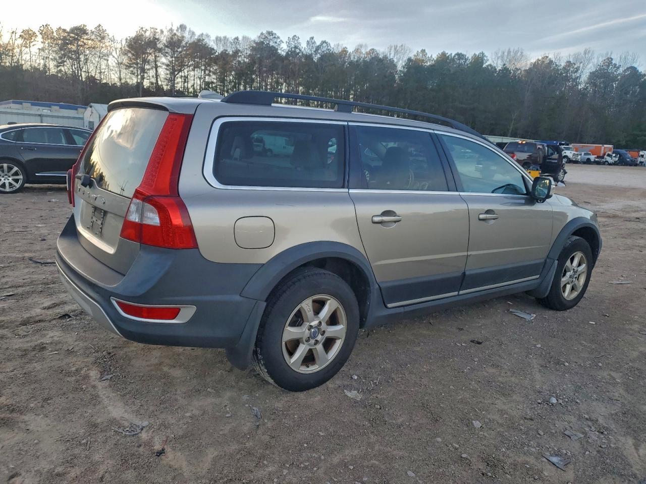 2012 VOLVO XC70