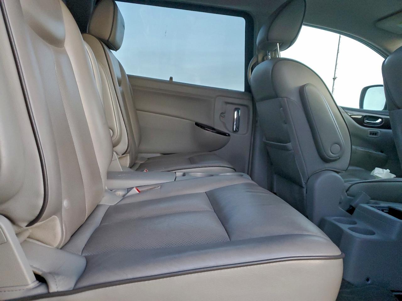 2013 NISSAN Quest