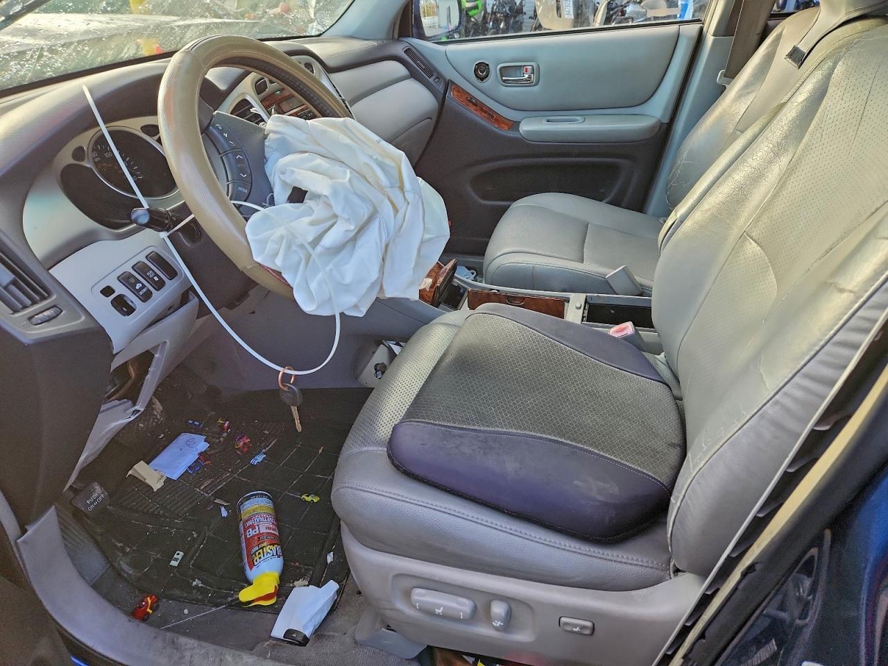 2005 TOYOTA HIGHLANDER