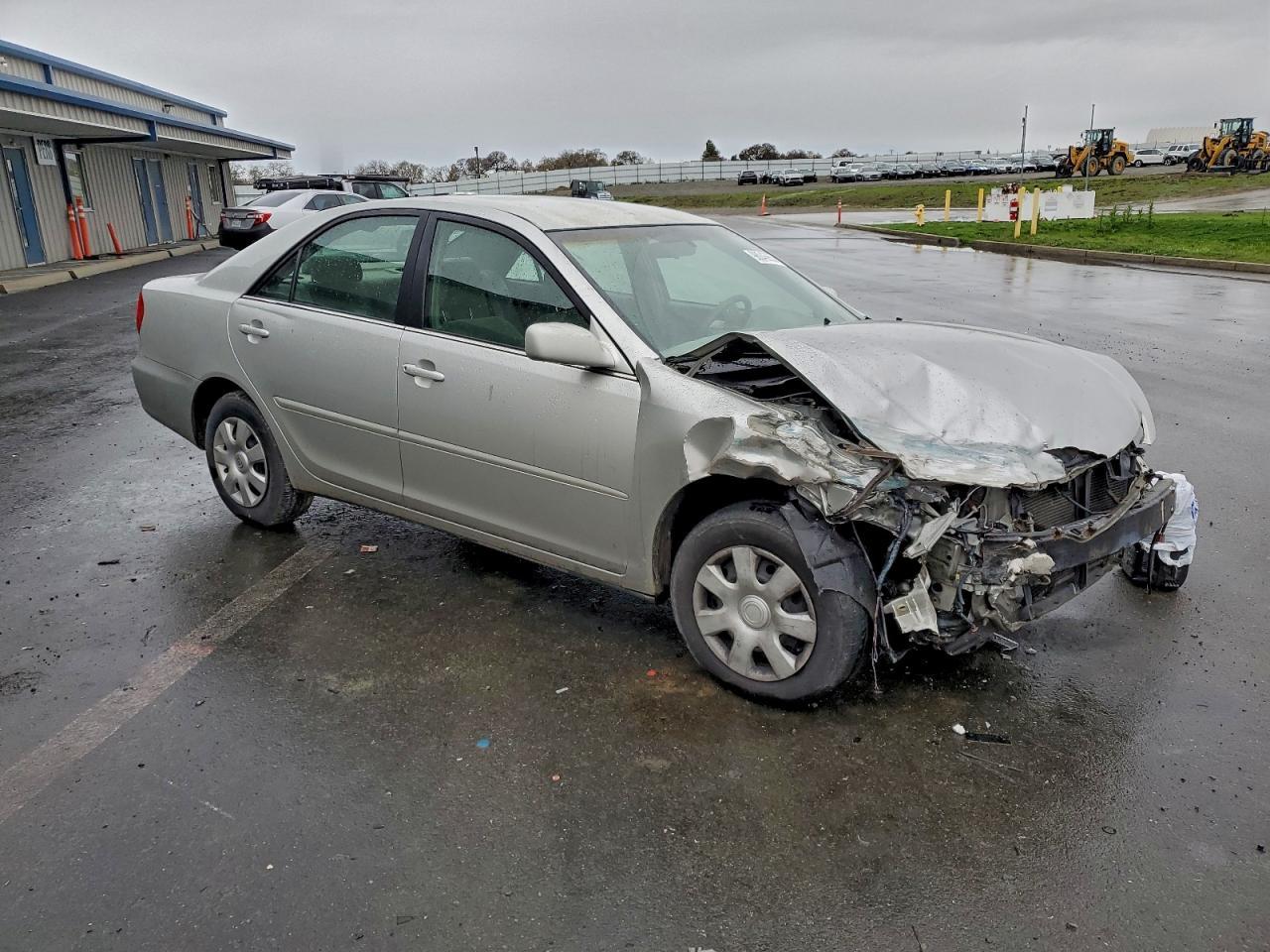 2004 TOYOTA CAMRY