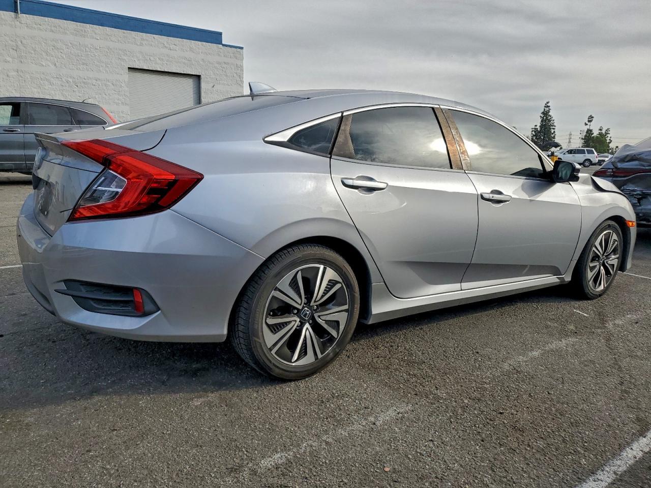 2016 HONDA CIVIC