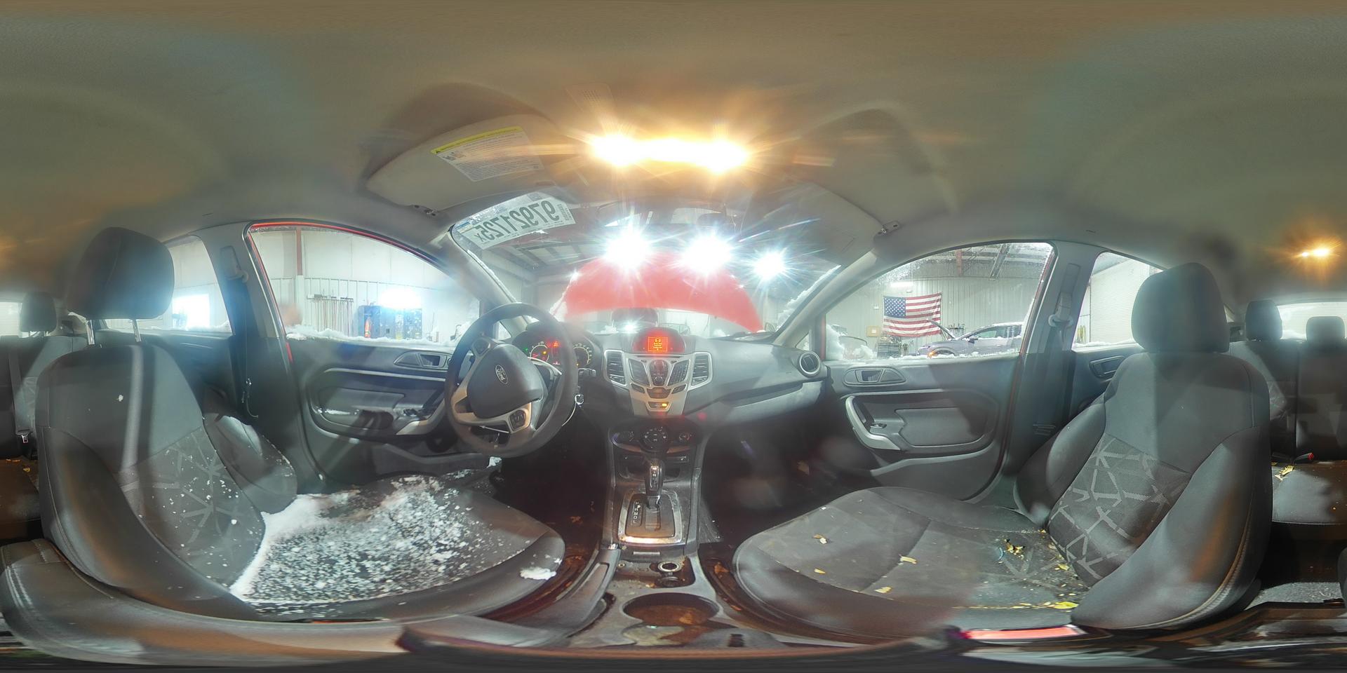 2013 FORD Fiesta