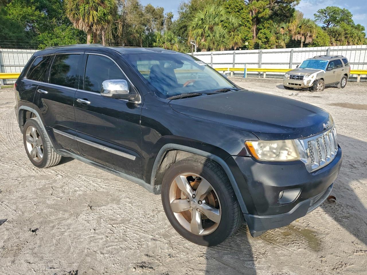 2011 JEEP Grand Cherokee