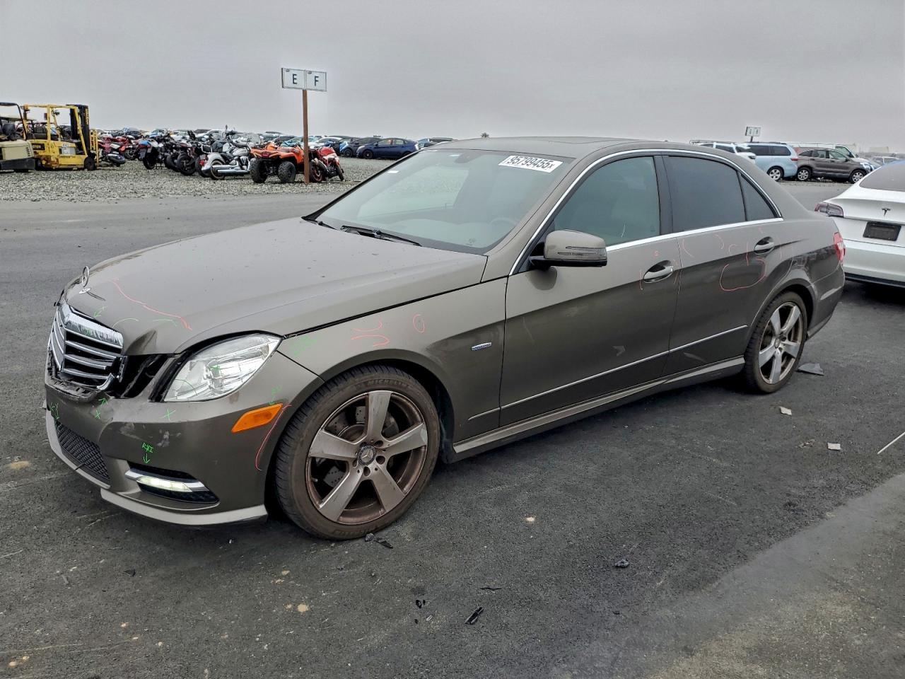 2012 MERCEDES-BENZ E-Class
