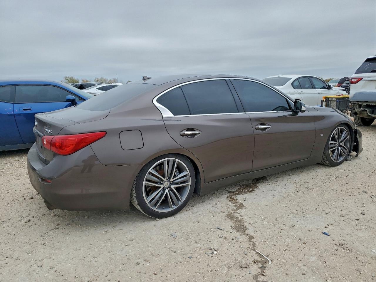 2014 INFINITI Q50