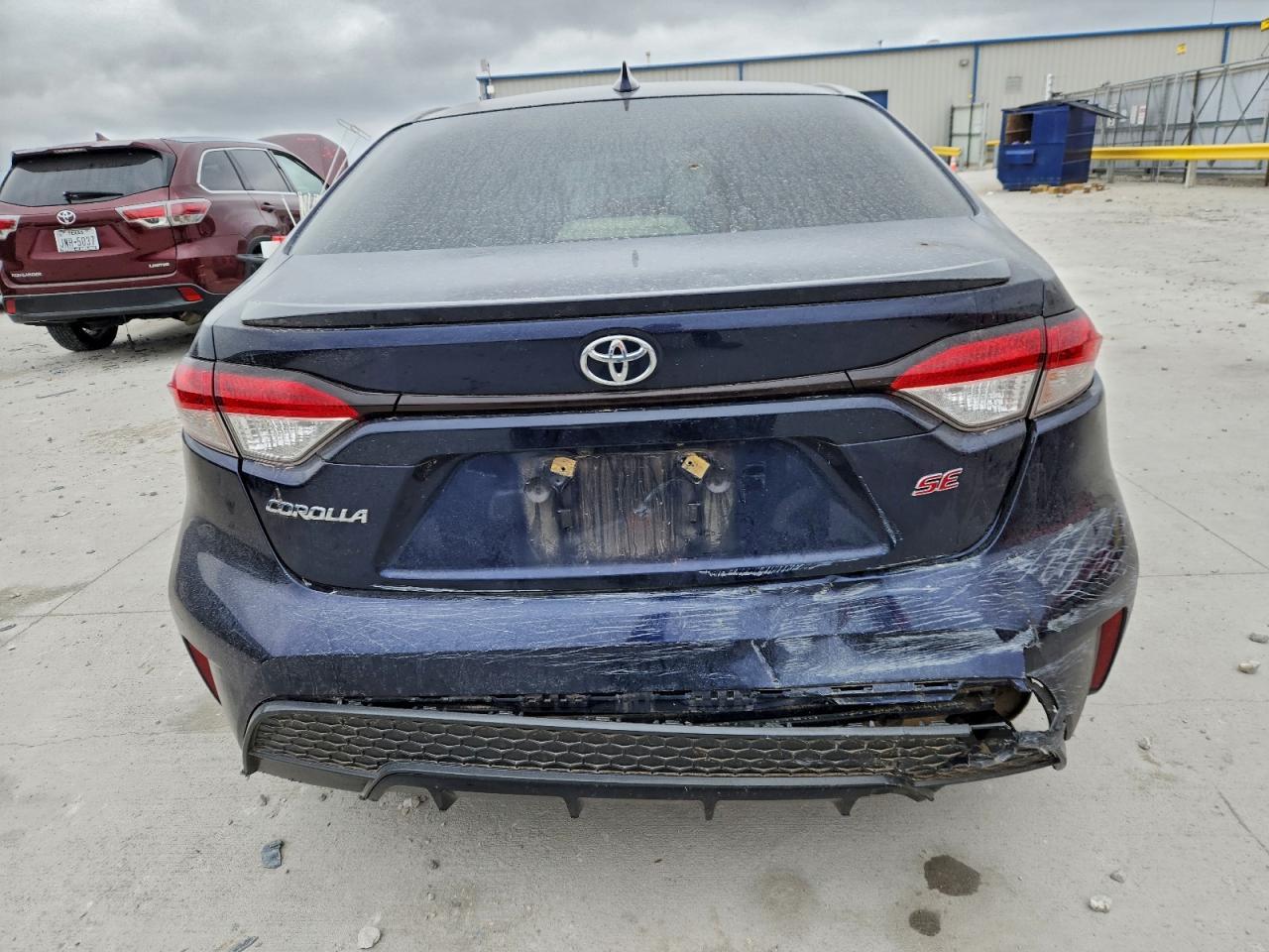 2021 TOYOTA COROLLA