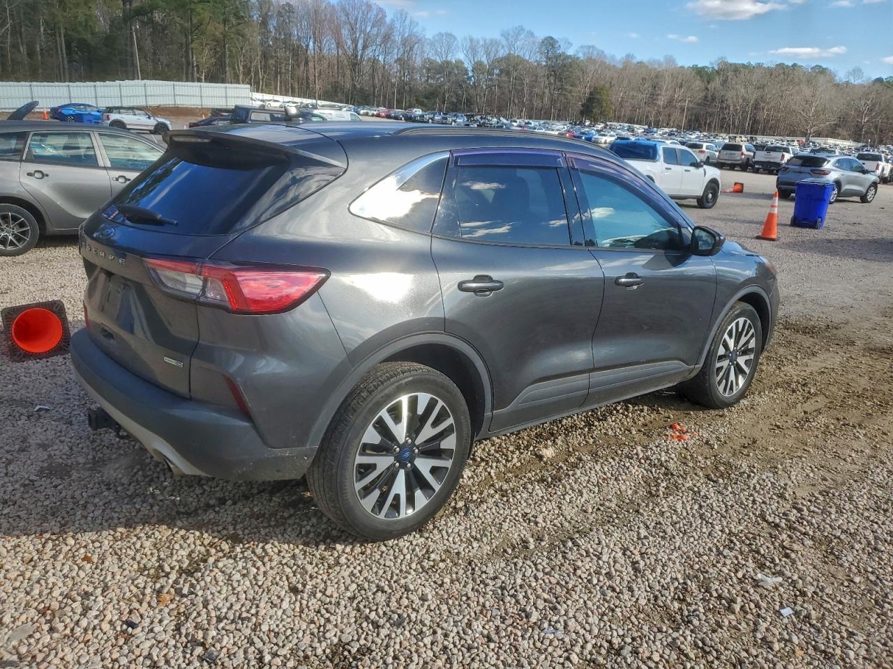 2020 FORD ESCAPE