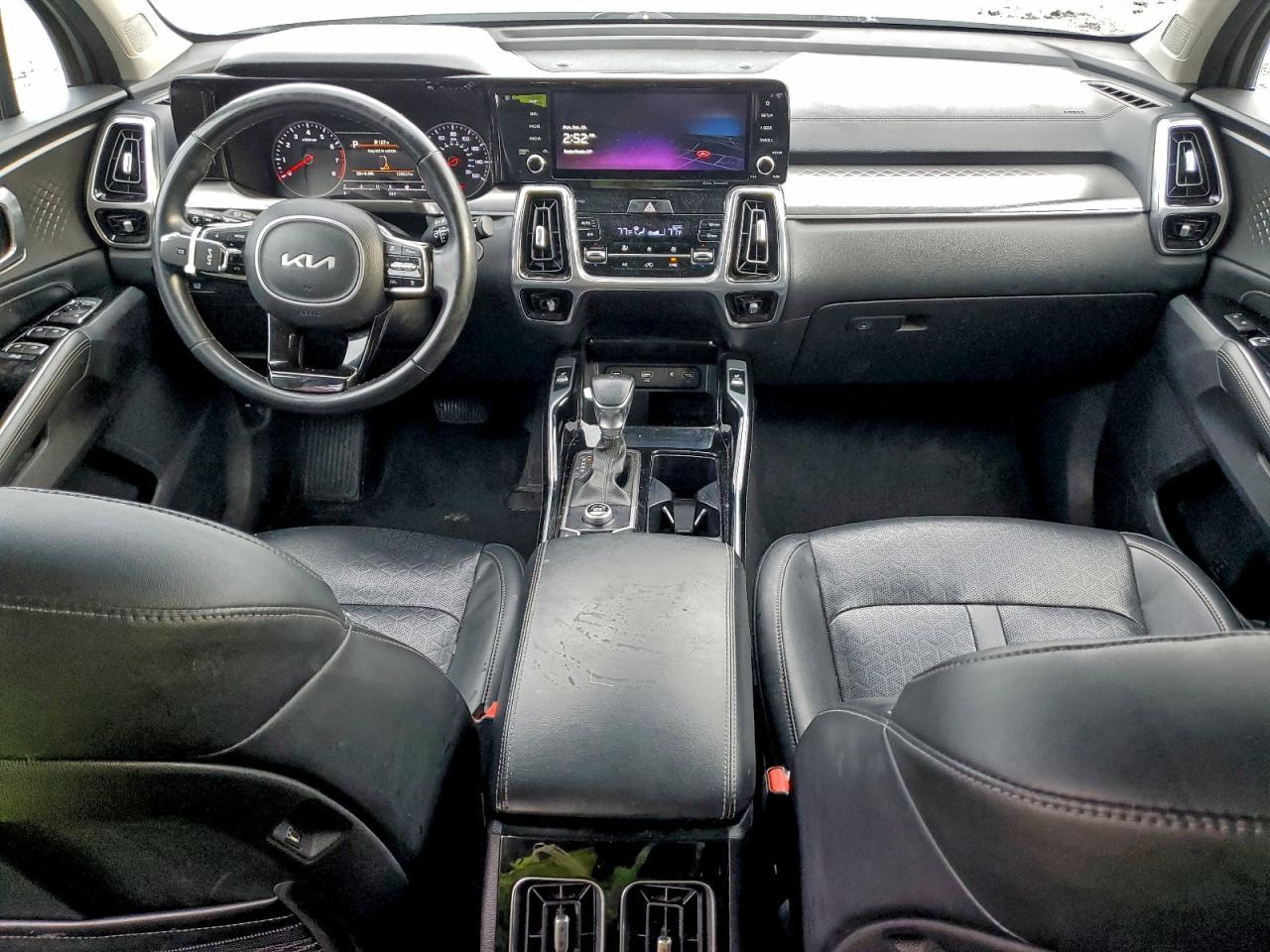 2022 KIA SORENTO
