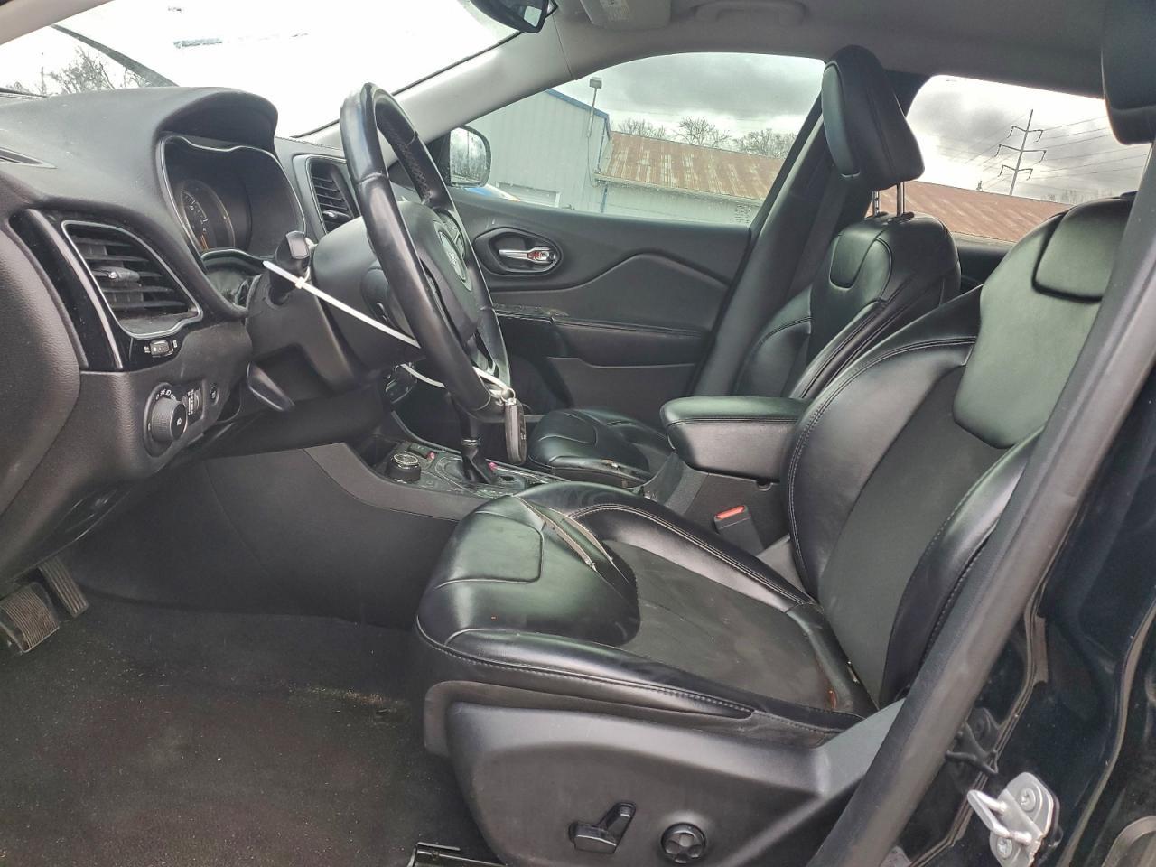 2019 JEEP CHEROKEE