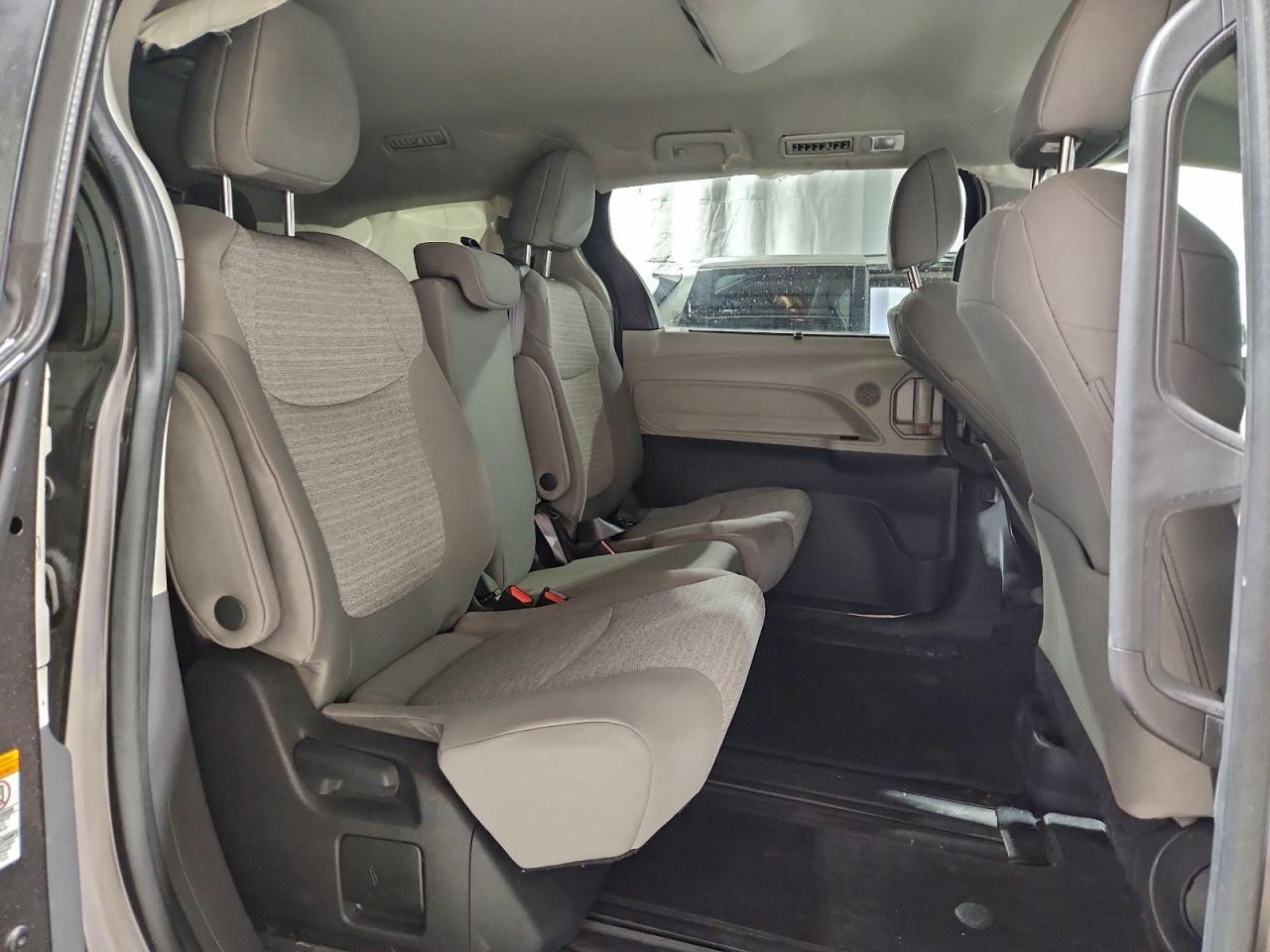 2022 TOYOTA SIENNA