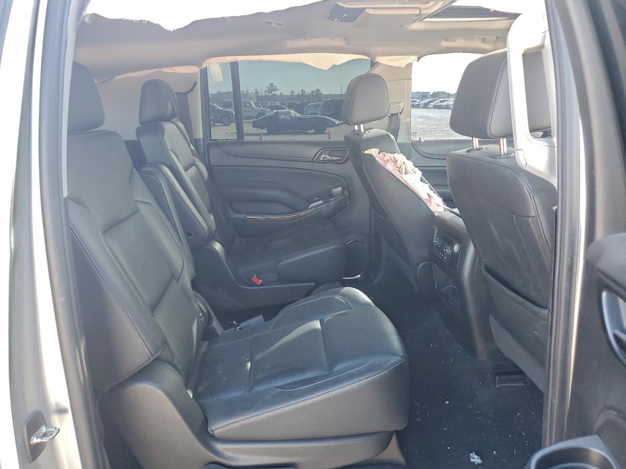 2018 CHEVROLET Suburban