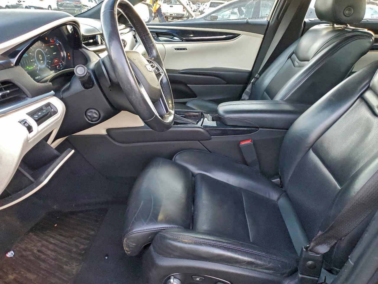 2016 CADILLAC XTS