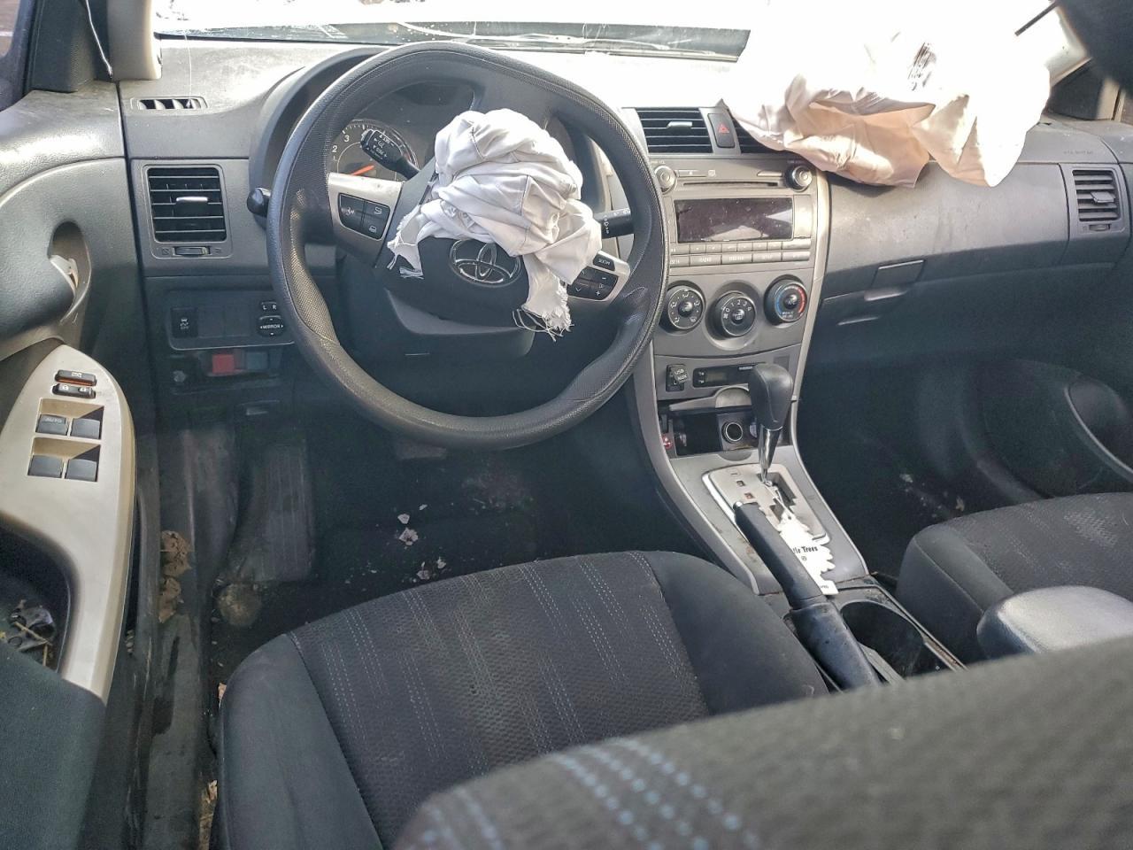 2011 TOYOTA COROLLA