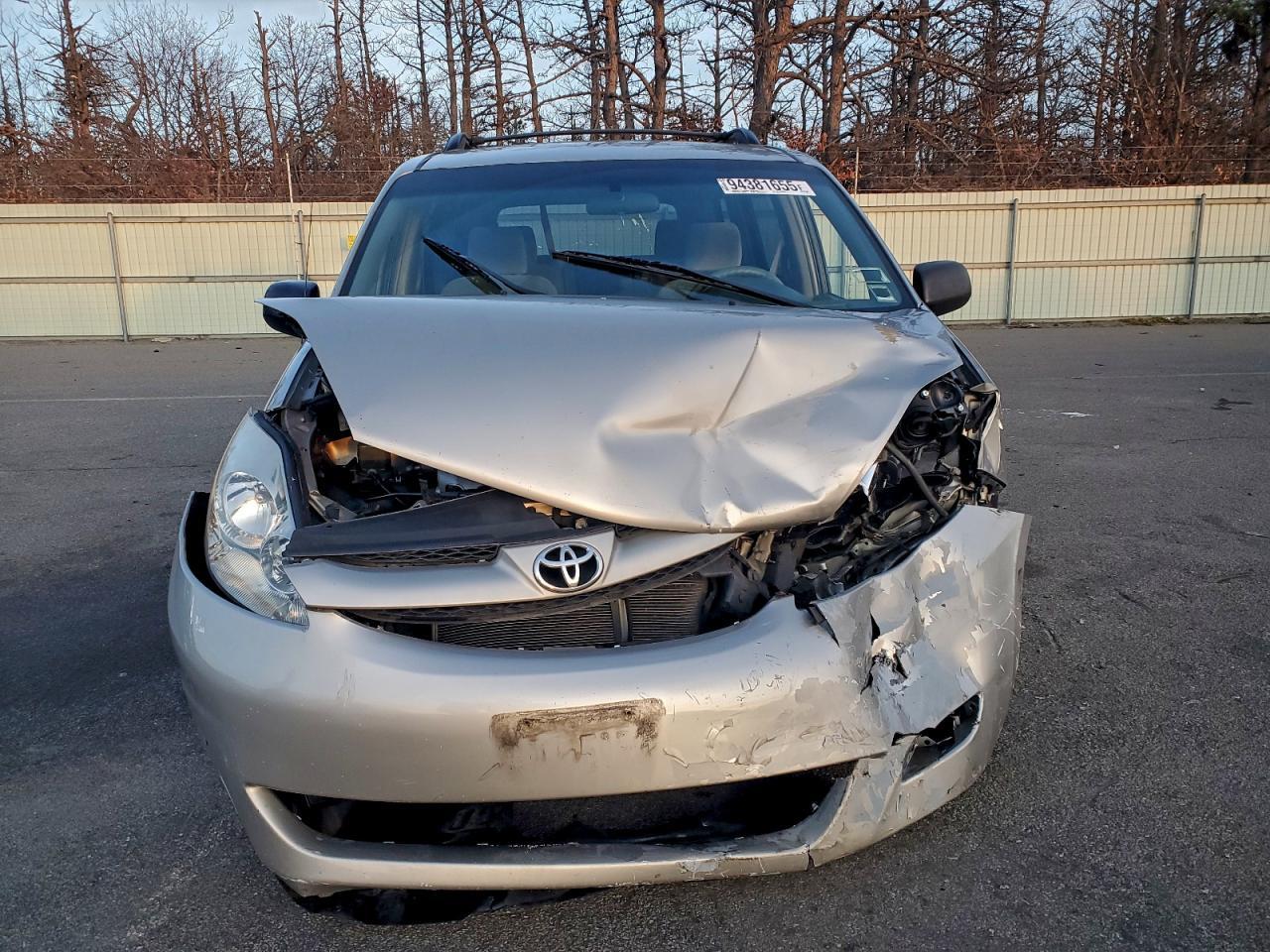 2007 TOYOTA SIENNA