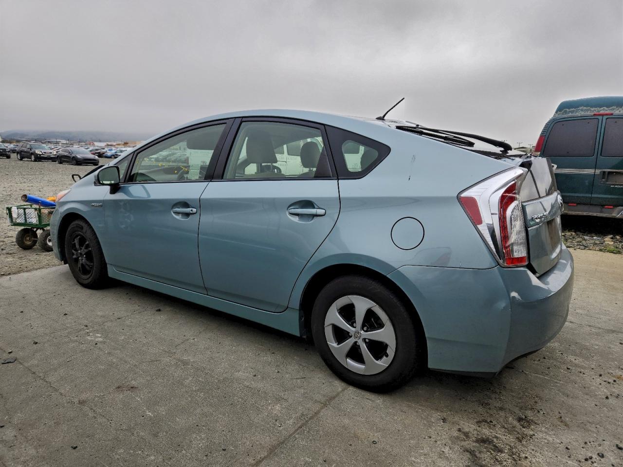 2013 TOYOTA PRIUS