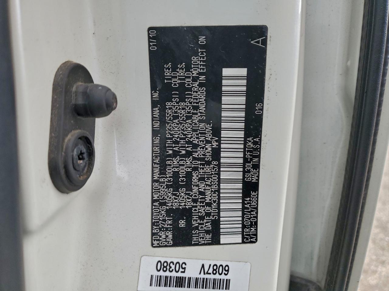 2011 TOYOTA SIENNA