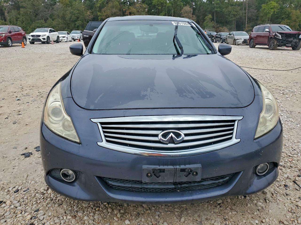 2011 INFINITI G37