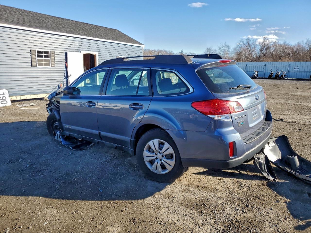2013 SUBARU Outback