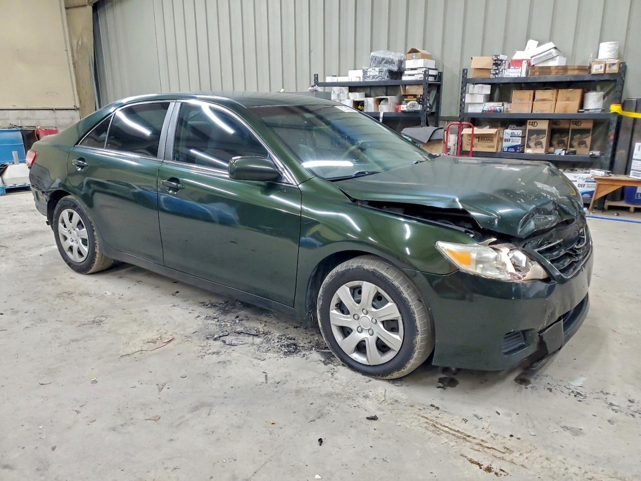 2011 TOYOTA CAMRY