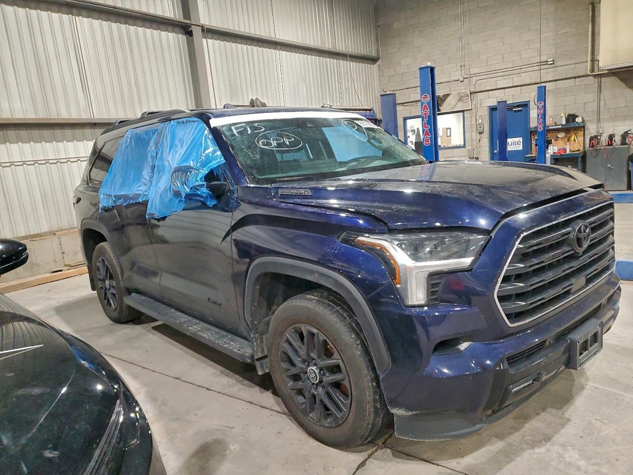 2024 TOYOTA Sequoia